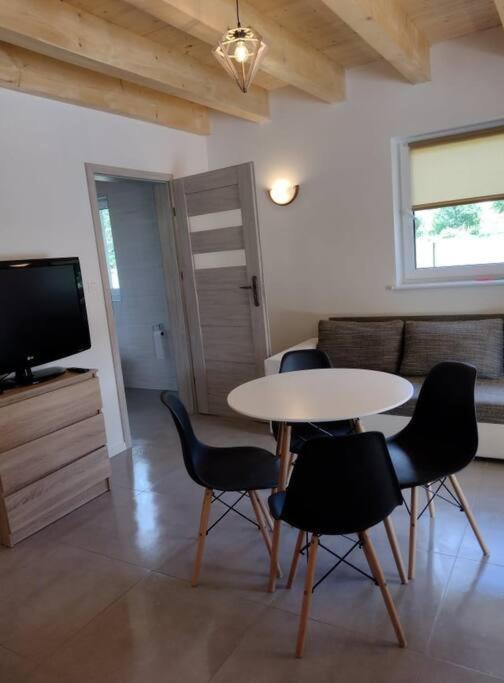 Apartamenty - Domek Bobrowe Zacisze 3 Janowice Wielkie Exterior photo